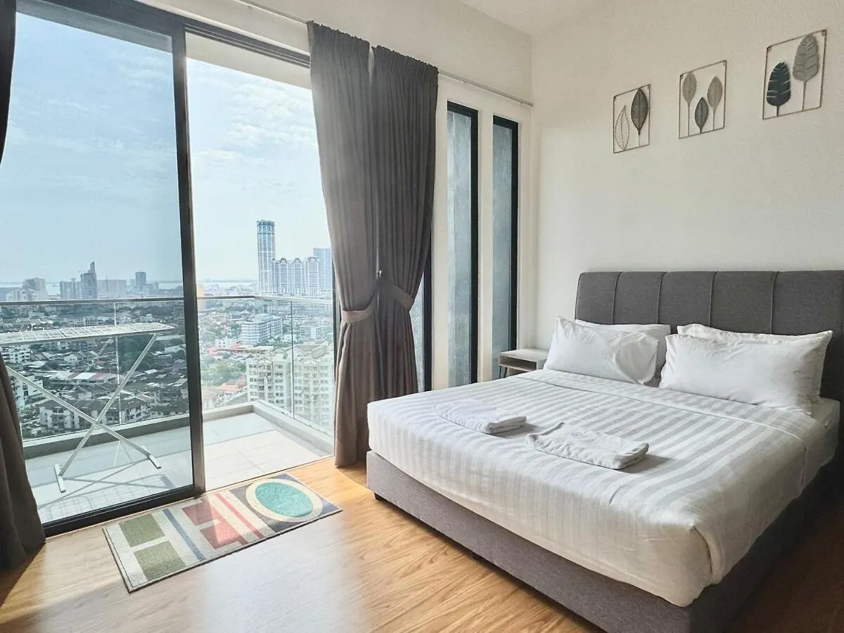 Apartamento Beacon Executive Suites #Executive #Skypool #Georgetown #6Pax #2Br 2Bath #1Queen 4Single #Quality Well Maintained #Private Host Malasia