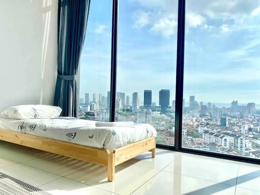 Beacon Executive Suites #Executive #Skypool #Georgetown #6Pax #2Br 2Bath #1Queen 4Single #Quality Well Maintained #Private Host Apartment